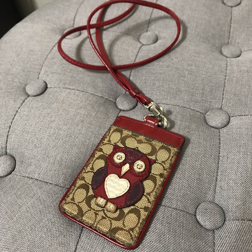 Owl Coach Badge Holder